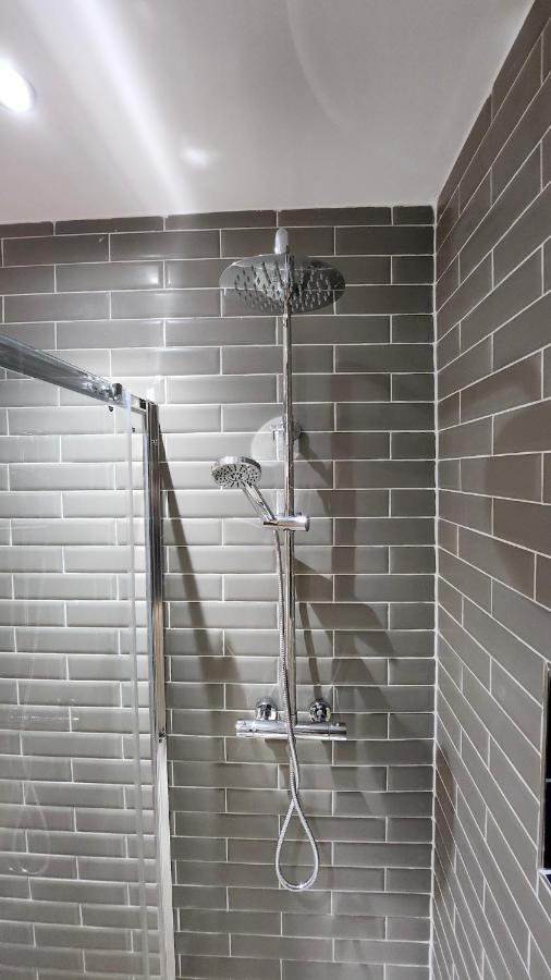 Principality Suites; Three Bed By Property Promise Cardiff Eksteriør billede